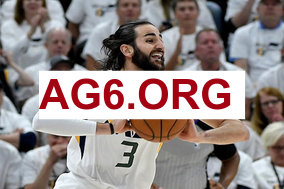 美媒：扬尼斯不愿搭档持球型后卫，更倾向于担任进攻引擎